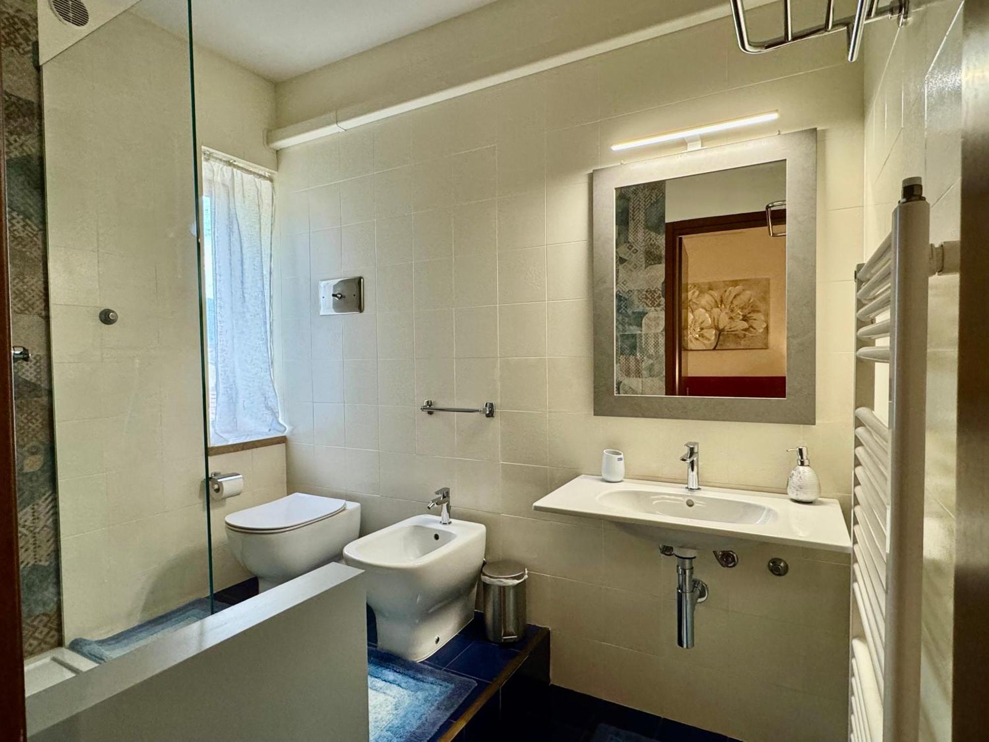 Welcome Traveller Frida'S Rooms Caprino Veronese Esterno foto